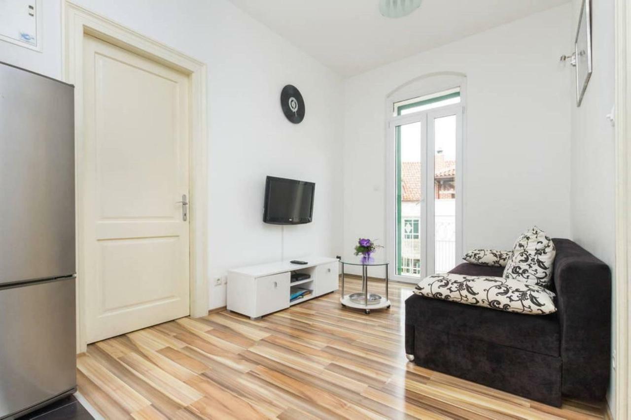 Apartment Central Old Town With Private Indoor Garage Parking Split Exterior foto